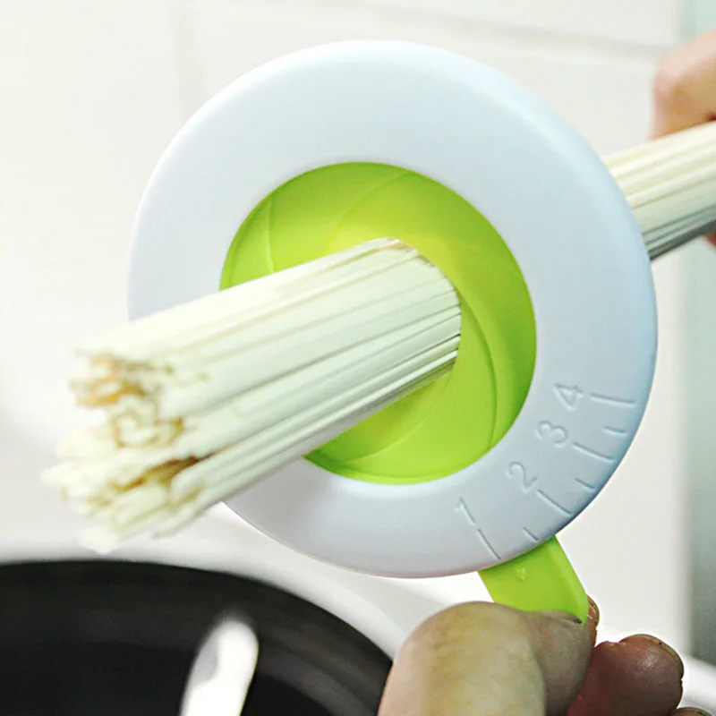 YGTITAN Adjustable Pasta Measuring Tool, Spaghetti Noodle Portioner Ring with 4 Settings, Kitchen Gadget, Green/White