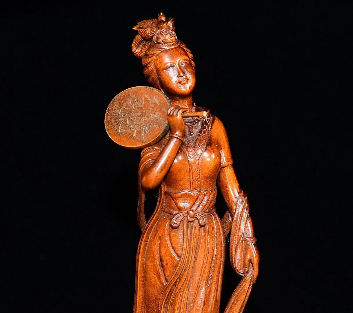 Boxwood Take a fan Classical beauty The Four Beauties Xishi Statue Screen Appreciation Amass wealth Ornaments