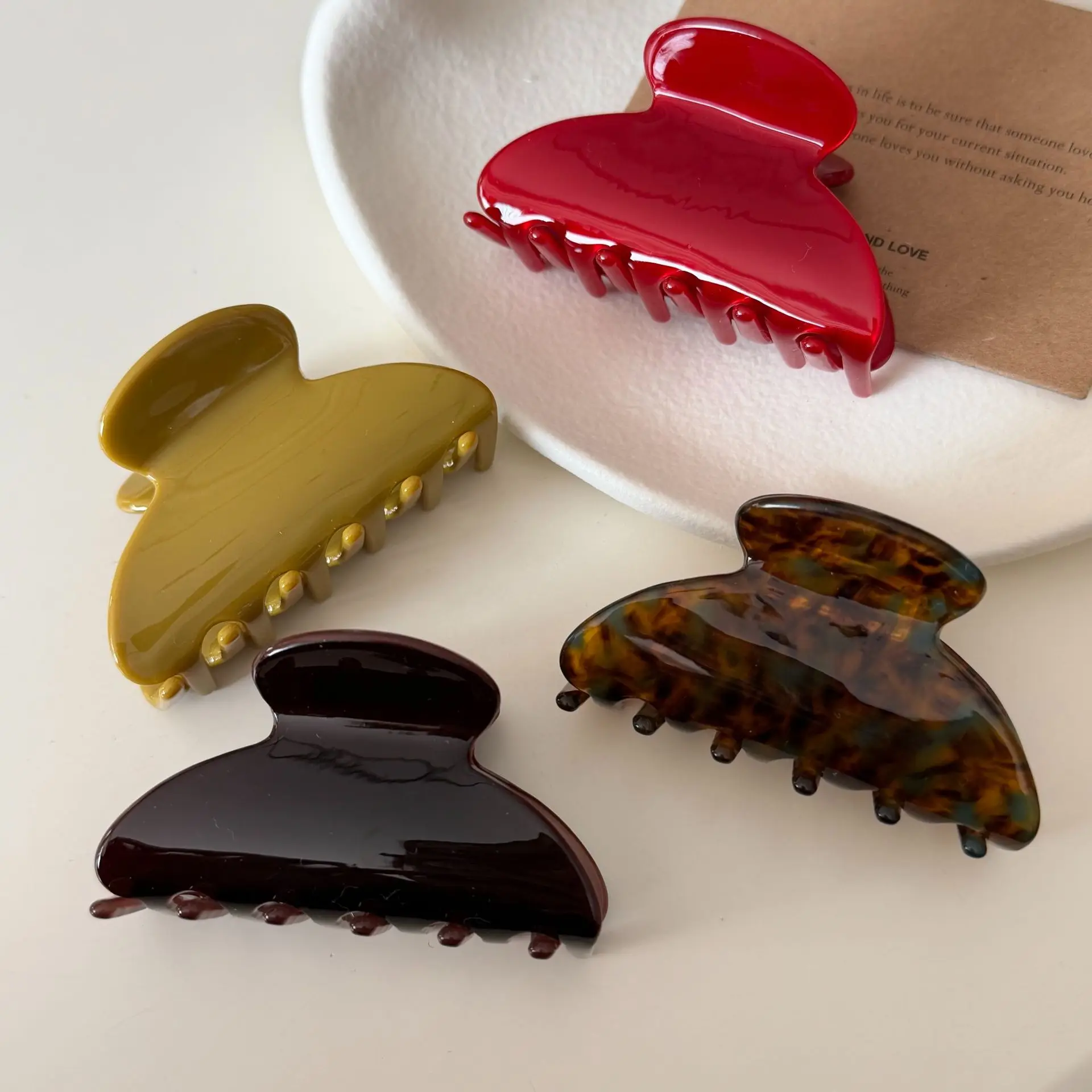 

6.5CM New Korean Woman Advanced Acetate Hair Claw Barrettes Girl Fashion Hair Clips Hair Headwear Lady Hair Accessories Hairpins