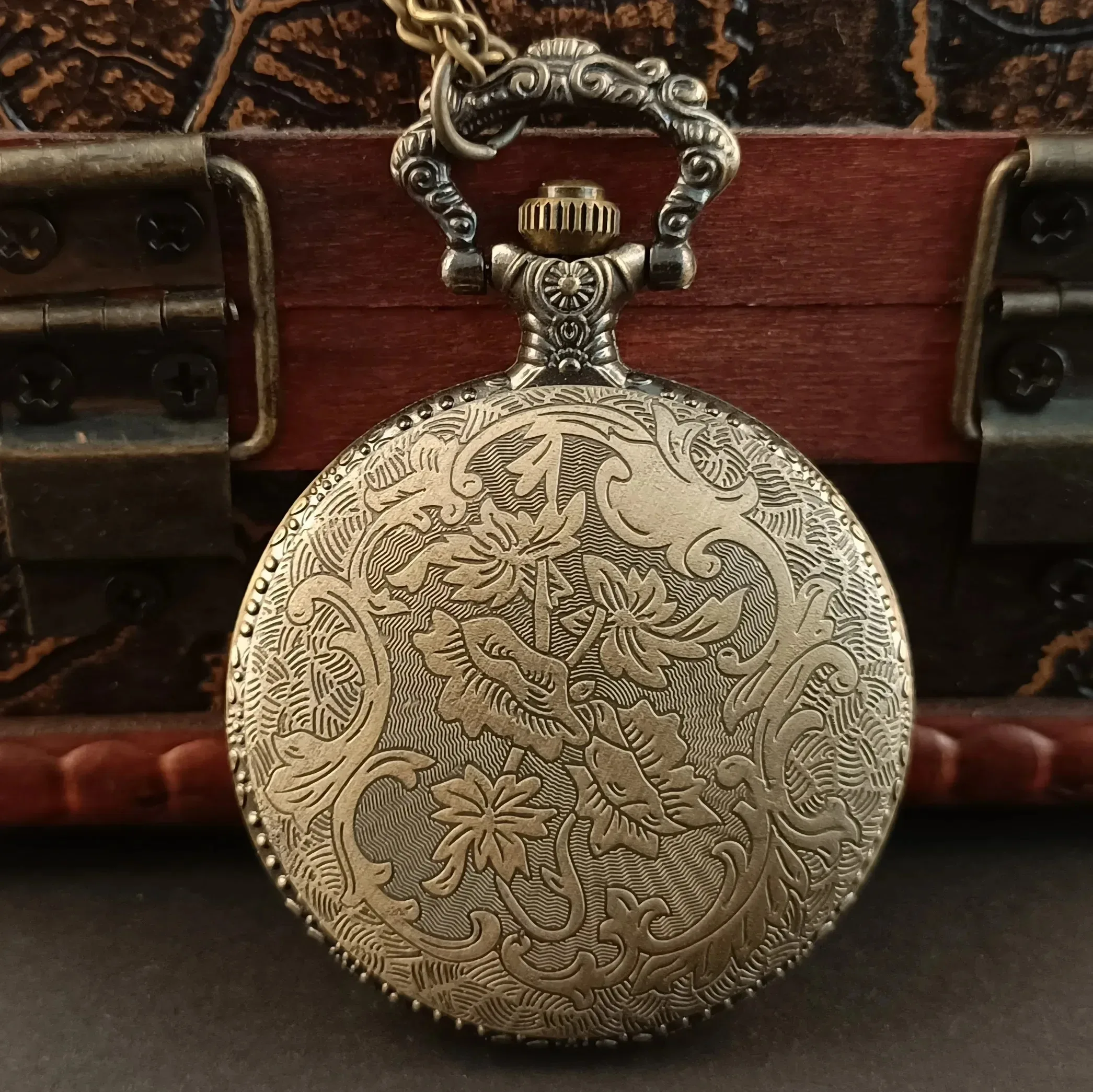 Steampunk Retro Half Hunter Dragon Design Pendant Pocket Watch Men Women Fob Chain Watches Clock Children Anniversary Gifts