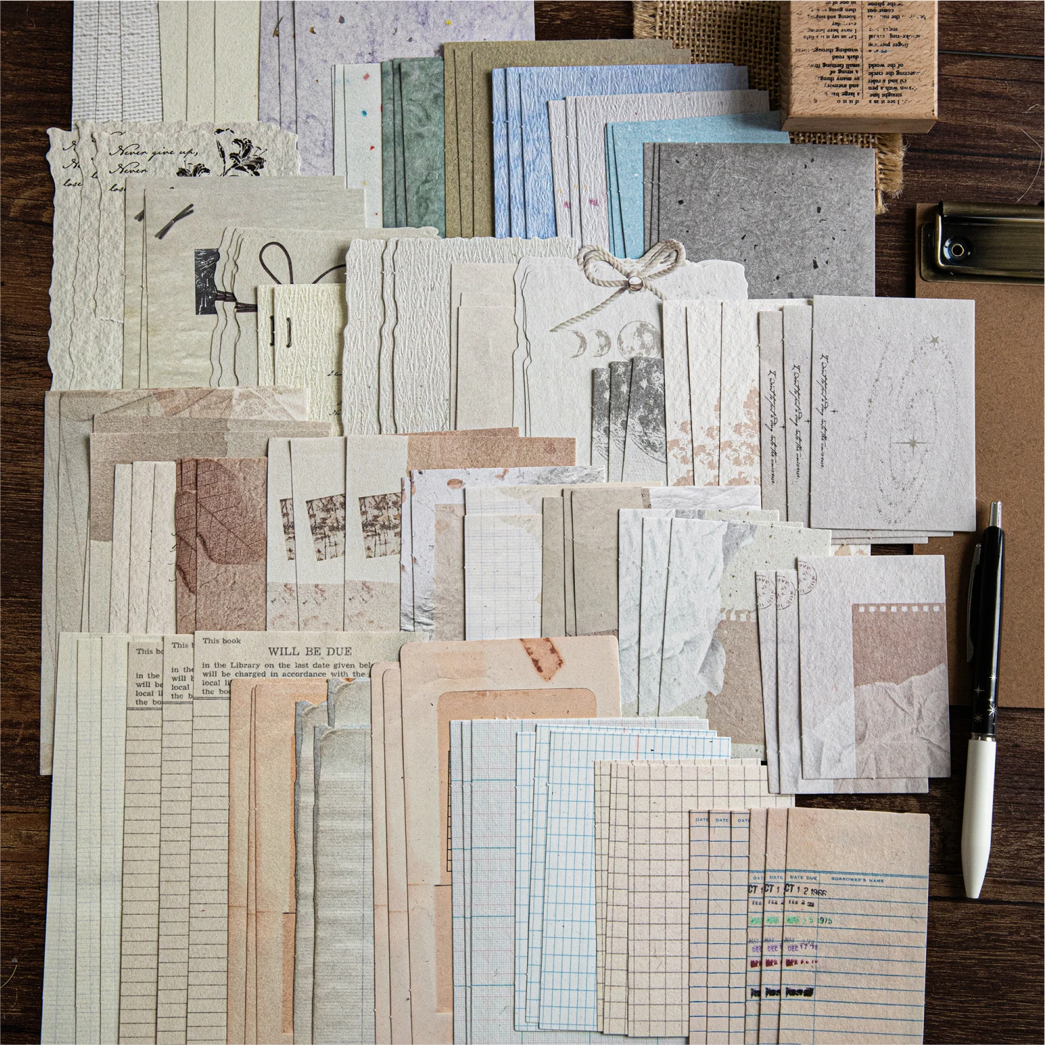 31 Pcs Vintage Collage Scrapbooking Journal Material paper Card Making DIY Retro Source Paper Creative Memo Stationery