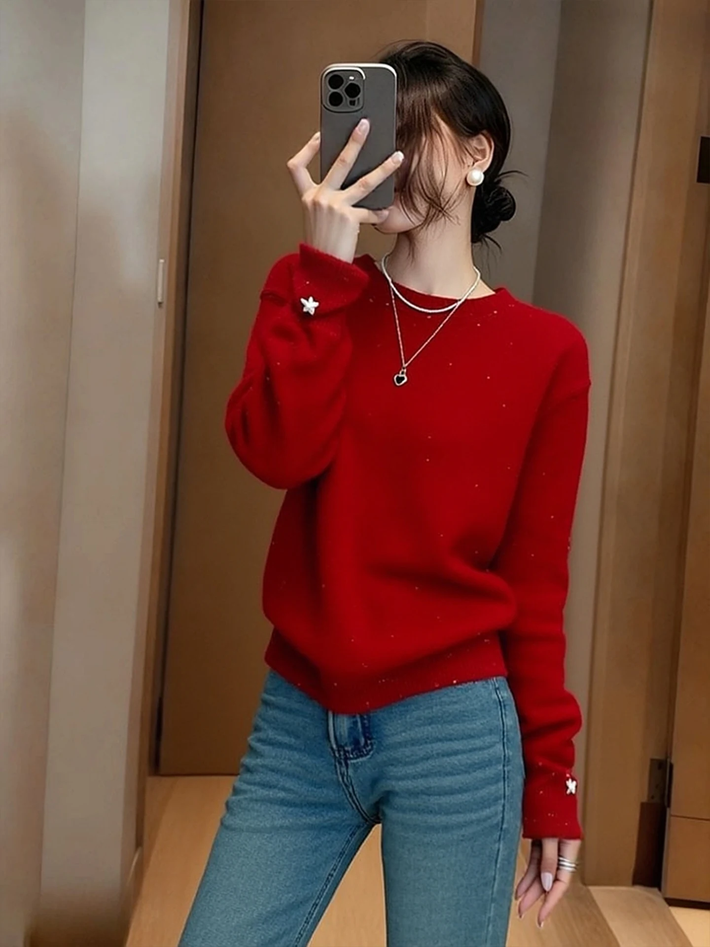 Red Faionable Knitted Sweater Winter 2025 Long Sve Women's Camere Yarn White Enhancing Base Layer Top Korean Sle
