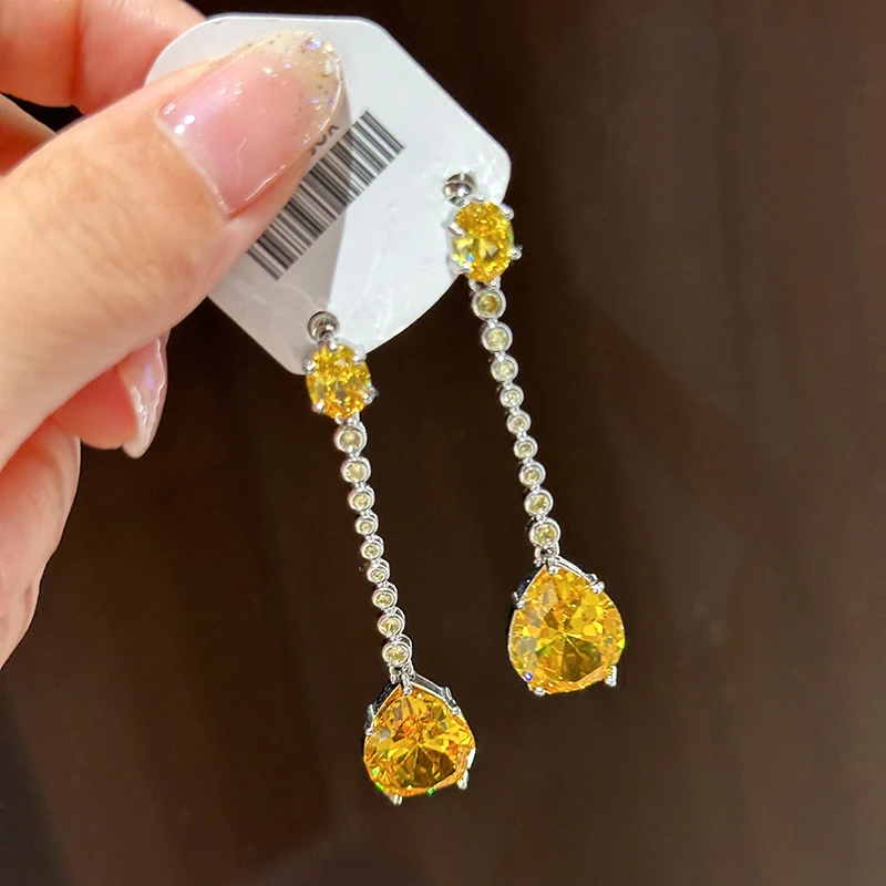 

Sparkling yellow water drops unique stud earrings for women Party dinner banquet long eardrop