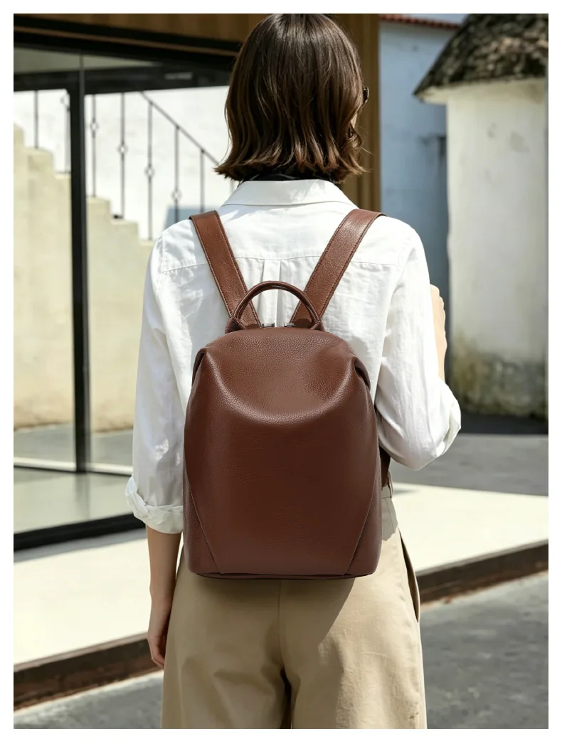 Echtleder-Rucksack für Damen, Kompakte Diebstahlsichere Umhängetasche mit Obergriff, Perfekt für Büro, Reisen & Alltag – Detail 3