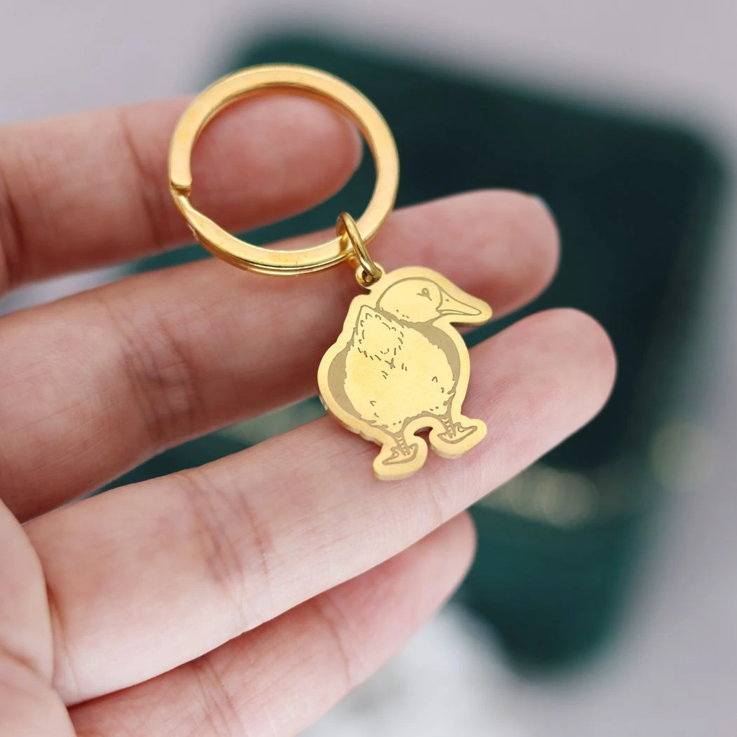 Stainless Steel Custom Name Keychains Women Fluffy Duck Butt Looking Behind Animal Key Ring Trendy Jewelry Keyring Men Gift