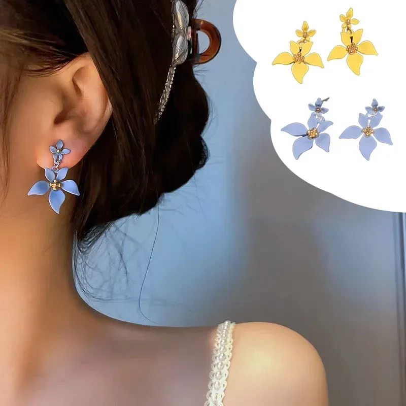 Sweet Flower Earrings For Women Fresh Four-petal Stereo Flower Stud Earrings Fashion Temperament 3 Colors Flower Earring