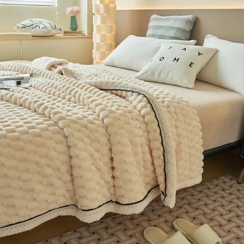 Turtle Velvet Spring Autumn Warm Blankets for Bed Soft Fluffy Comfortable Coral Velvet Throw Blanket Sofa Single Double Blanket