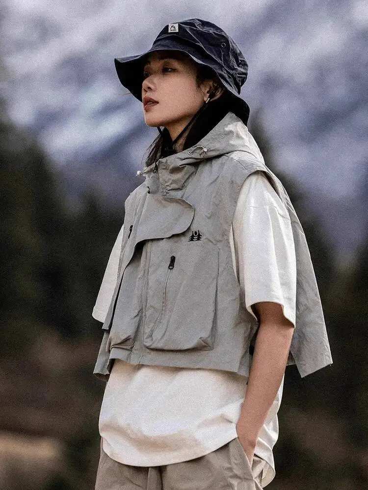 Japanese Style Outdoor Cargo Functional Vest Short Hooded Unisex Loose Mountain Inspired Couple Multifunctional Outerwear