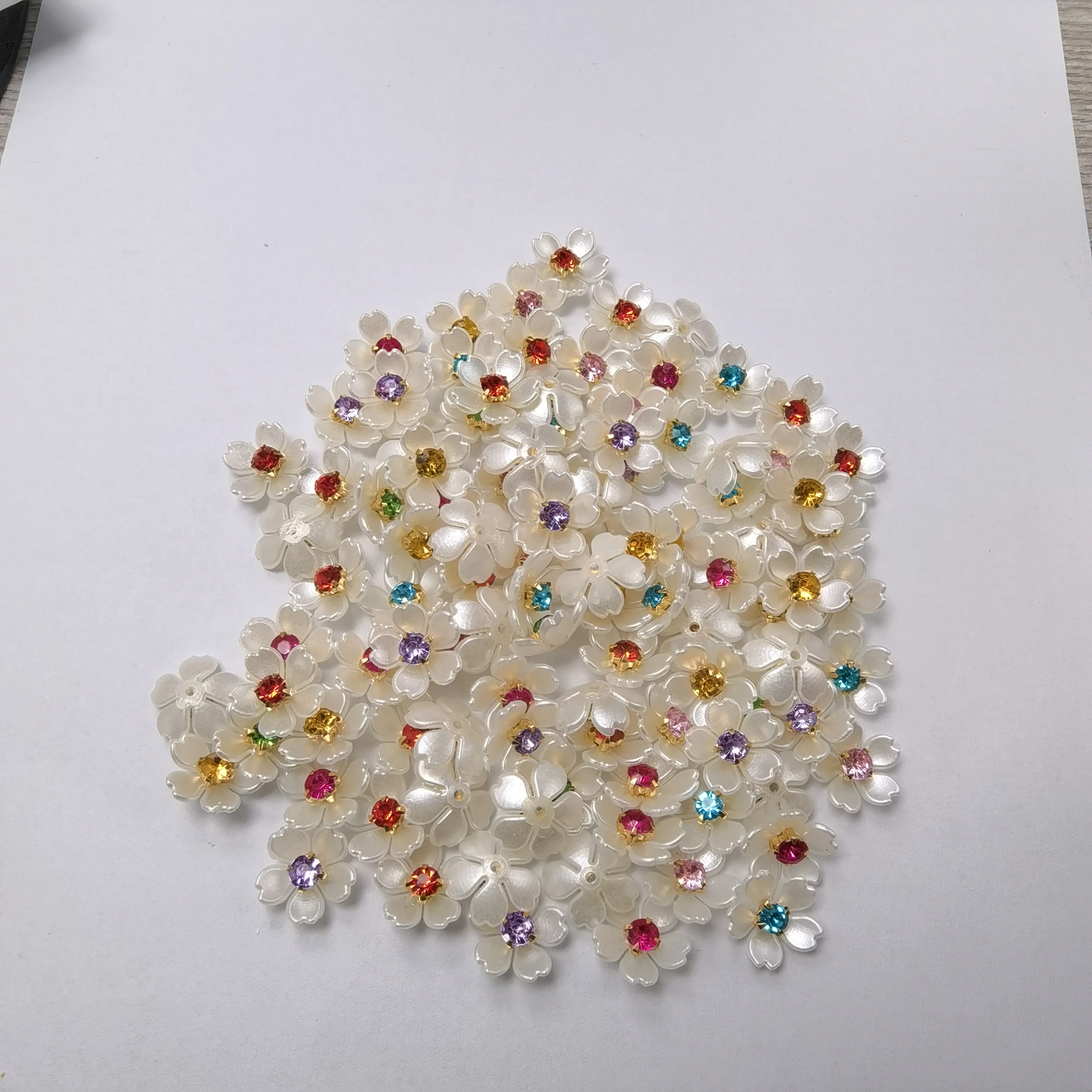 Plastic Rhinestone Flower-Shaped Decorations DIY Hair Accessories Clothing Ornament Handmade Bouquet Flower Heads Material