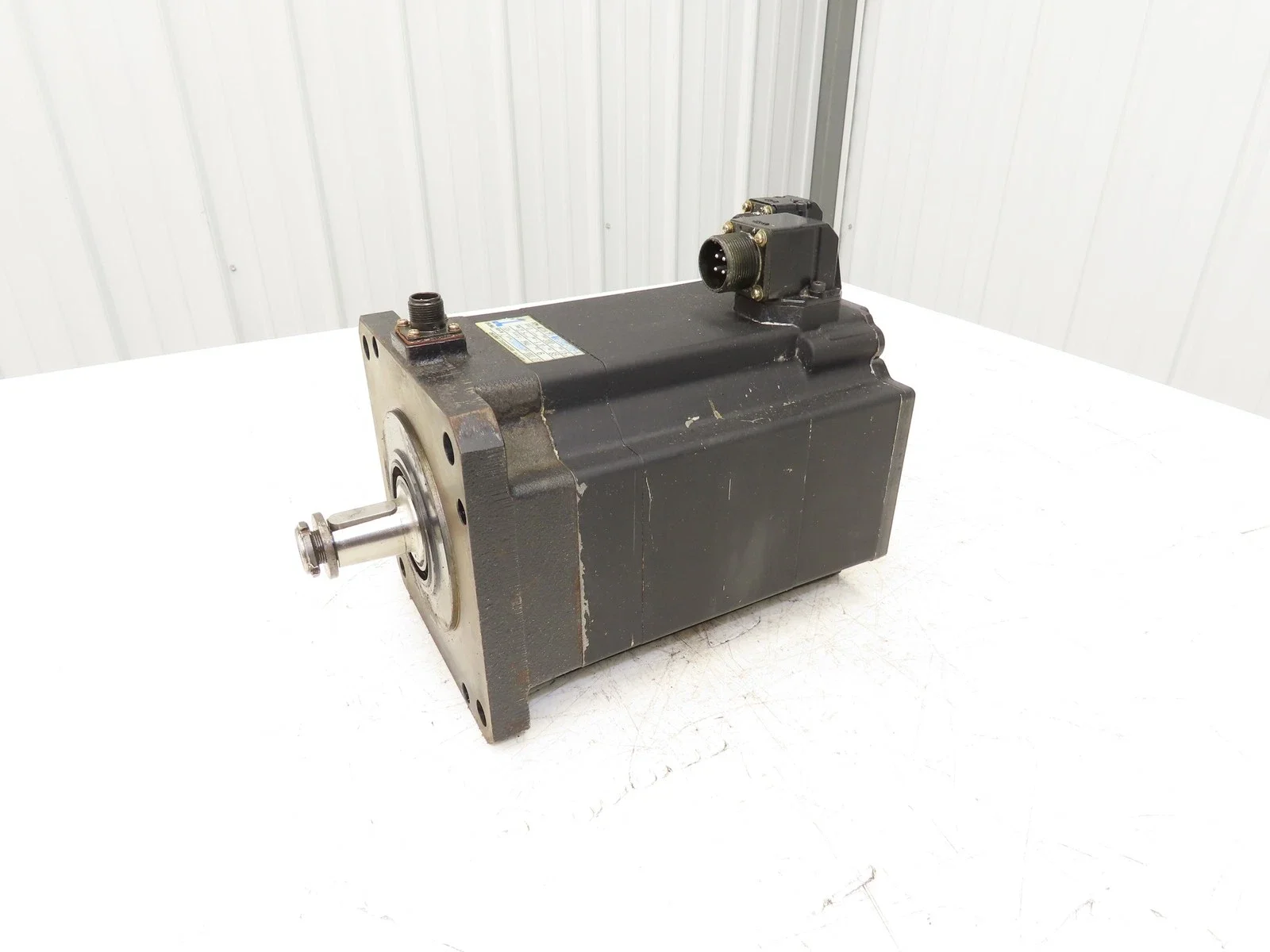 PX-MAF230J-3TB-A  For Okuma PX-MAF230J-3TB-A AC Servo Motor Used