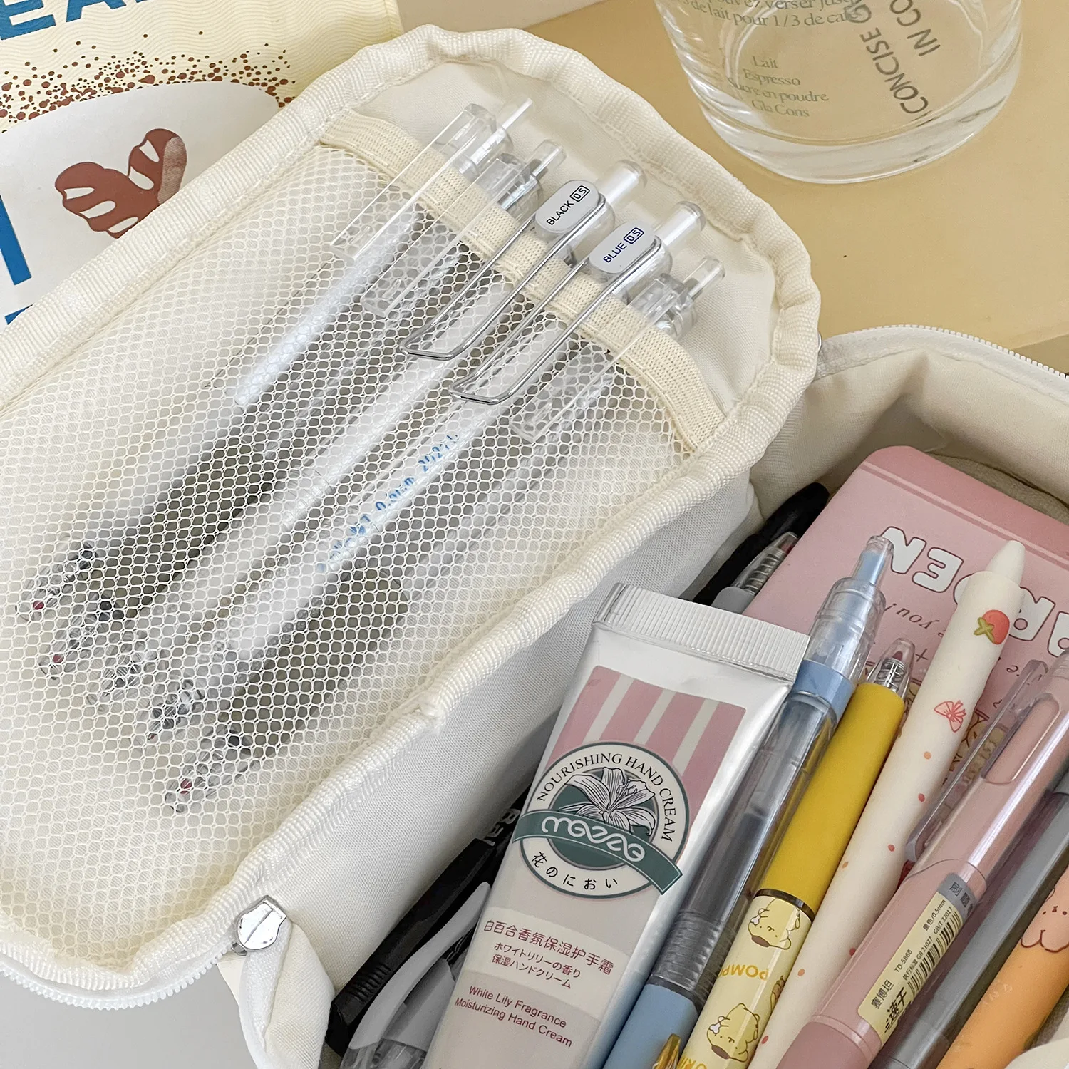 YT Fufu Cake Pencil Case Large Capacity Student Stationery Storage Bag Macaron High-Value Simple Quilted Makeup Bag Portable Lar
