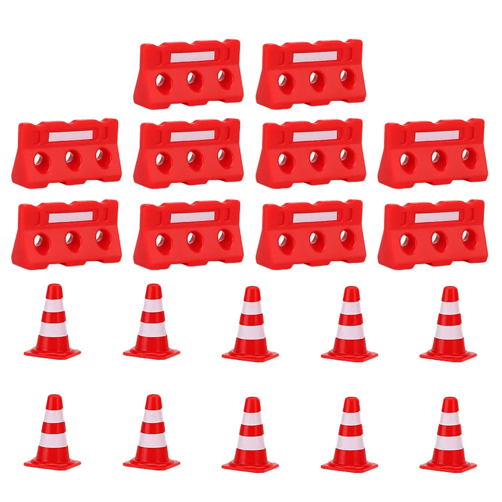 20Pcs Mini Traffic Cones Fences Signs Playset Road Cognitive Educational Learning DIY Scene Models Mini Traffic Cones