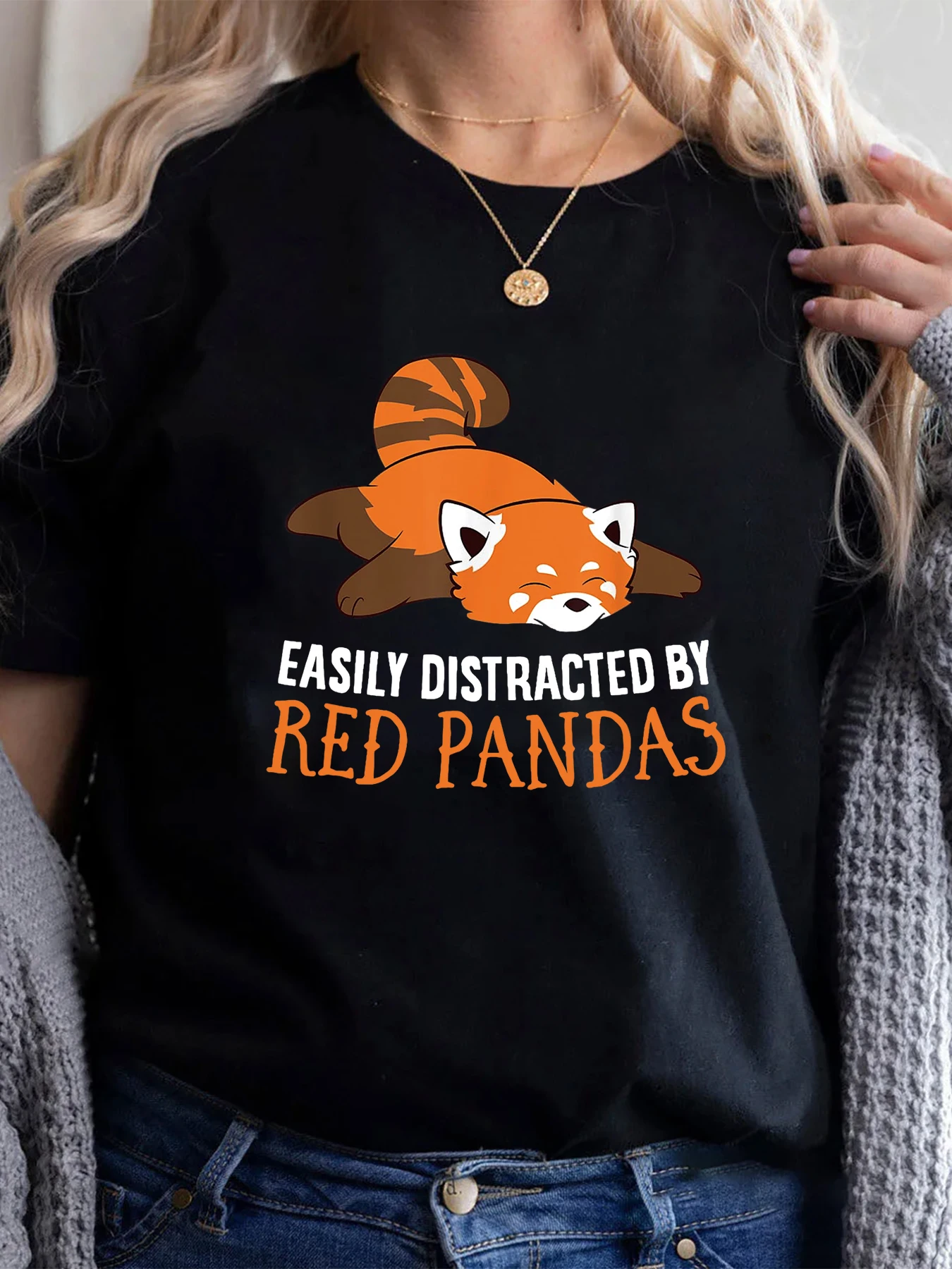 Red Panda Easily Distracted By Printed Short Sleeve Casual Fashion Women T-Shirt Pattern Women\'s Summer Printed T-Shirt