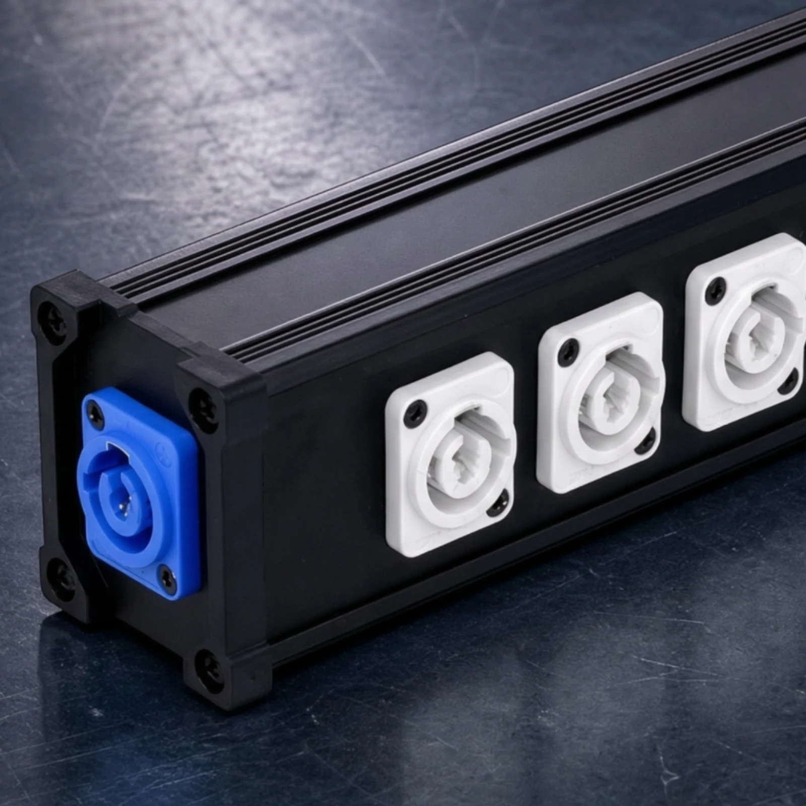 8-Way 16A Stage-Lighting Power Distribution Box Multi-Outlet Power Distribution Box with Eight Outlets Industrial-Grade