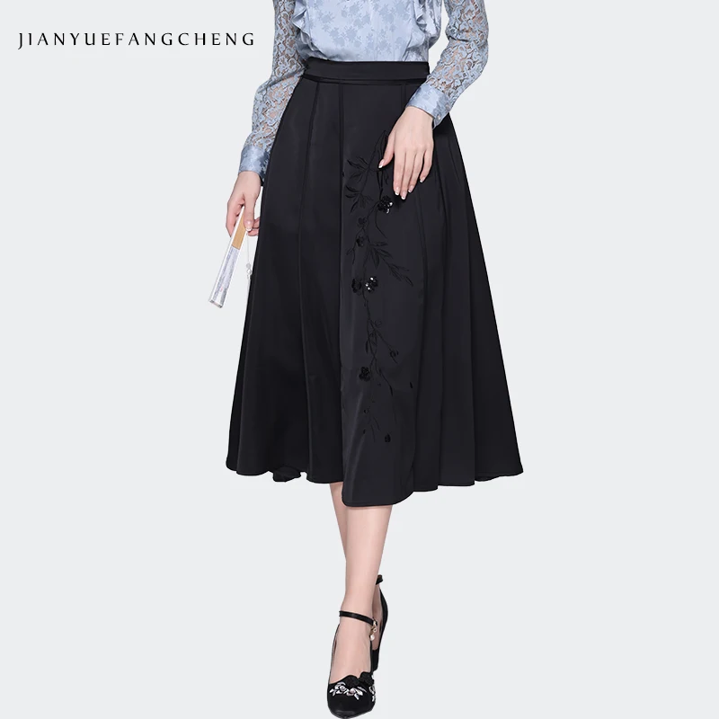 Vintage Embroidered Women' High Waist A-Line Pleated Black Satin Skirt Big Swing Elegant FLowing Long Skirts 2024 Spring New