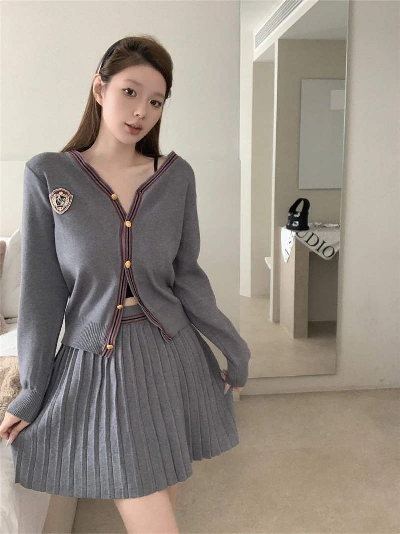 Early Autumn Matching Set V-Neck Color Block Knitted Cardigan Grey Knitted Pleated Skirt Half-length Skirt Two-Piece Set