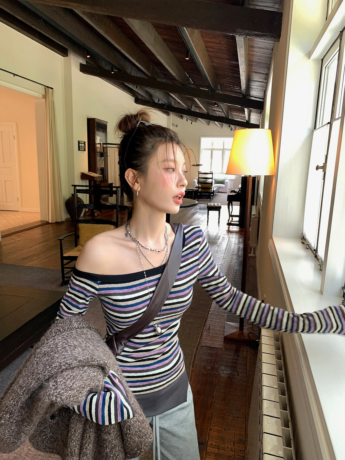 

DULA Good Home Корейская мультяшная полосатая длинная женская футболка в полоску с рисунком свека, облегающая женская футболка, повседневная смесь хлопка и полиэстера