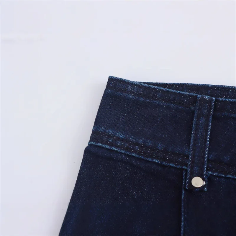 Neue Jeans für Damen, kontrastierender Denim-Stoff, mittlere Taille, gerader Schlauch und Knöchel