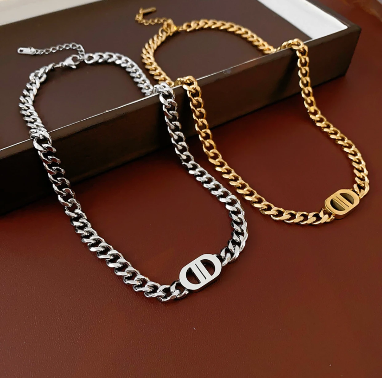 

48.2cm Couple Titanium Steel Stainless Steel Chain Pig Nose Necklace European and American Collar Chain Versatile High-end