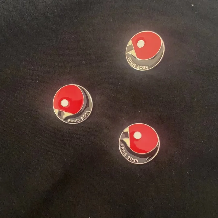 Fashionable and Casual Sports Table Tennis Badge Brooch Pin Chinese Trendy Schoolbag Backpack Accessories