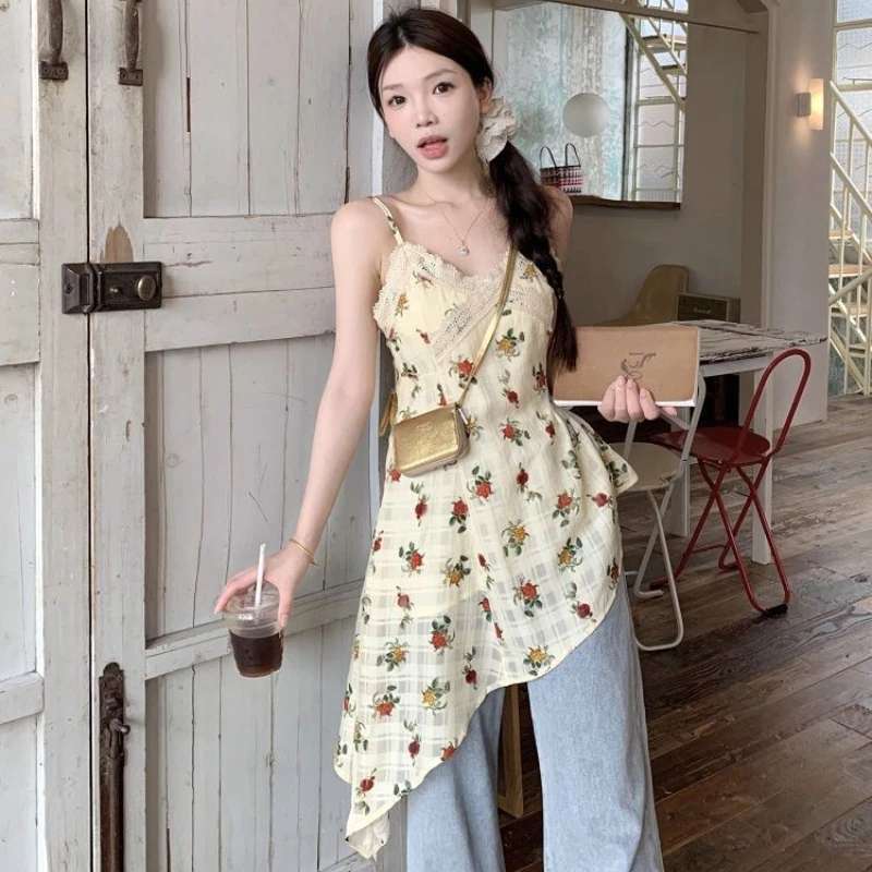 

Sexy Spice Lace Edge Camisole Female Summer Irregular Hem Mid-length Floral Top Spring Women Clothes Printing Camisoles