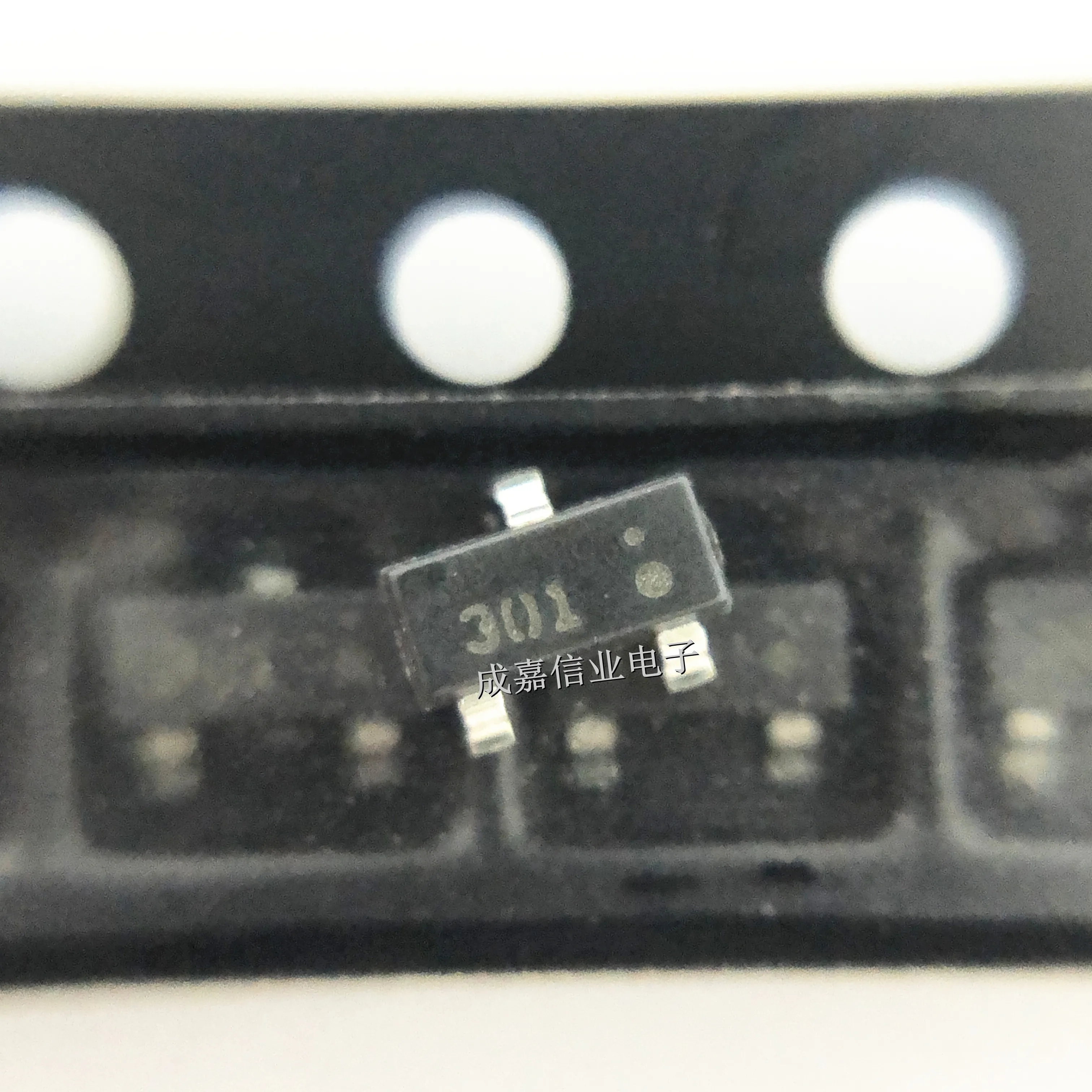 10pcs/Lot FDV301N SOT-23-3 MARKING;301 N-Channel MOSFETs 220mA 25V 5Ohms Operating Temperature:- 55 C-+ 150 C
