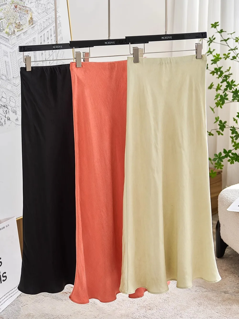 

Летняя свежесть! Новая женская юбка миди А-силуэта с высокой талией из лиоцелла Lenzing и ледяного шелка, коллекция 2025 года