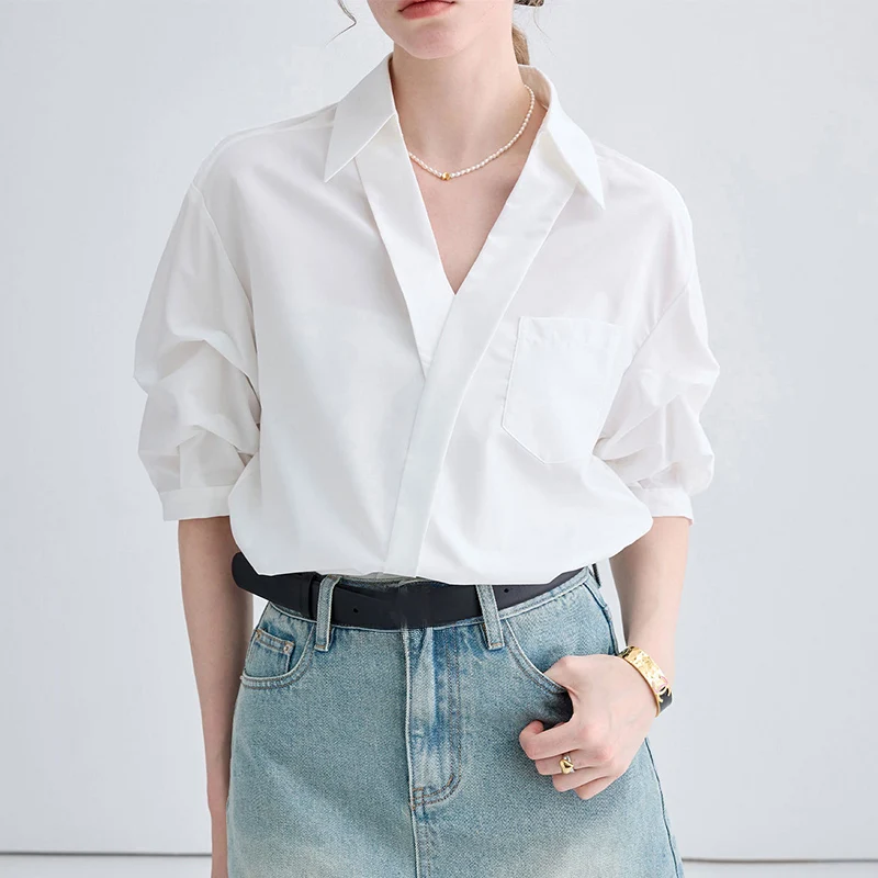 

Spring Summer White Temperament Short Shirts Women Loose Fashion V-Neck Blouse Female Simple Solid Color Daily Office Lady Wear