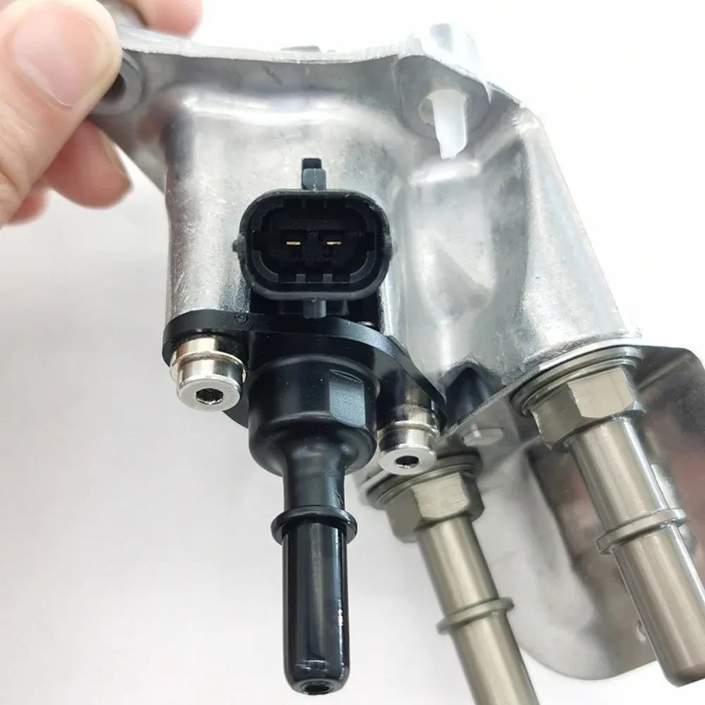 High quality New For 0444043050 Ureumpomp Injectiemondstuk  0444043009 0444043016 612640130088 612640130089 Voor  2.2 6.5