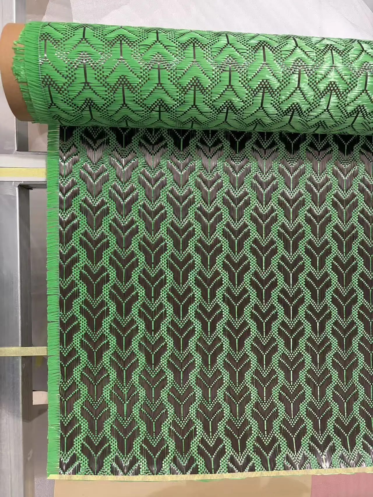 3k 240gsm echte gemischte Kohlefaser, dreieckiges Muster 1m/40" breit 100cm*100cm/100cm*150cm, aufrollen und versenden für DIY-Dekoration – Detail 2