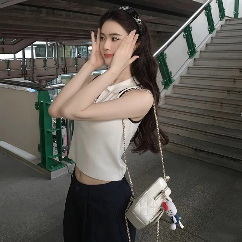 

Fashion Half Zipper Lapel Sleeveless Outerwear Knitted Vest For Women In Summer