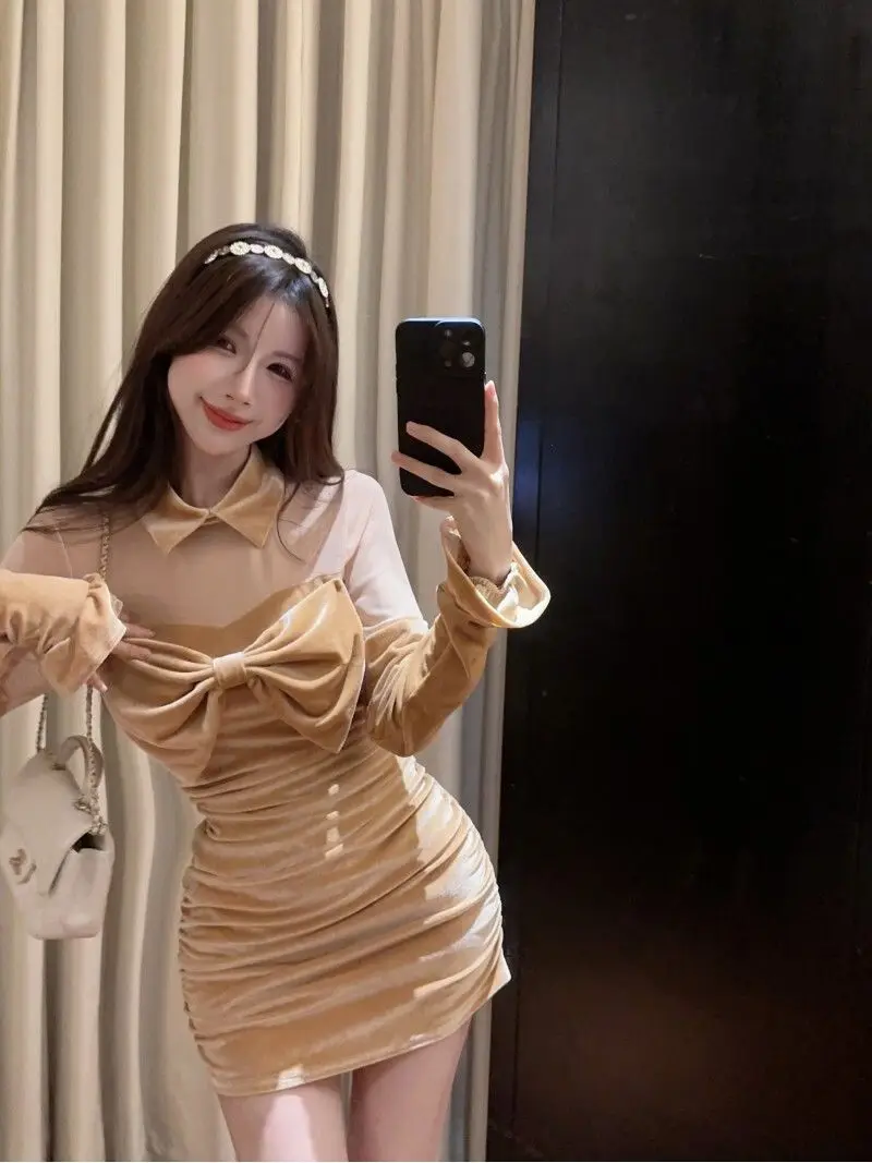 فستان مخملي نقي ومثير خط عنق على شكل قلب شفاف بفيونكة تفاصيل فستان قصير للنساء فستان مأدبة شتوي نمط ملابس داخلية مثير