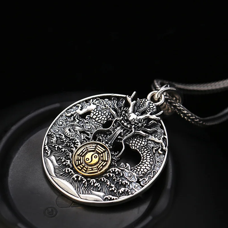 

Vintage Bagua Hollow Circular Embossed Design Pendant Creative 925 Thai Silver Craftsm dragon Pendant Banquet Jewelry Gift