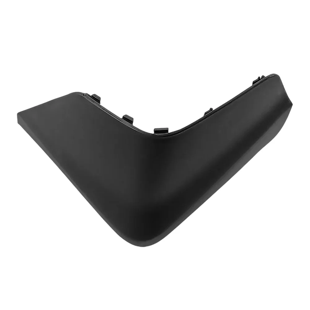 Yamaha TMAX 560 Side Storage Cover - usage example
