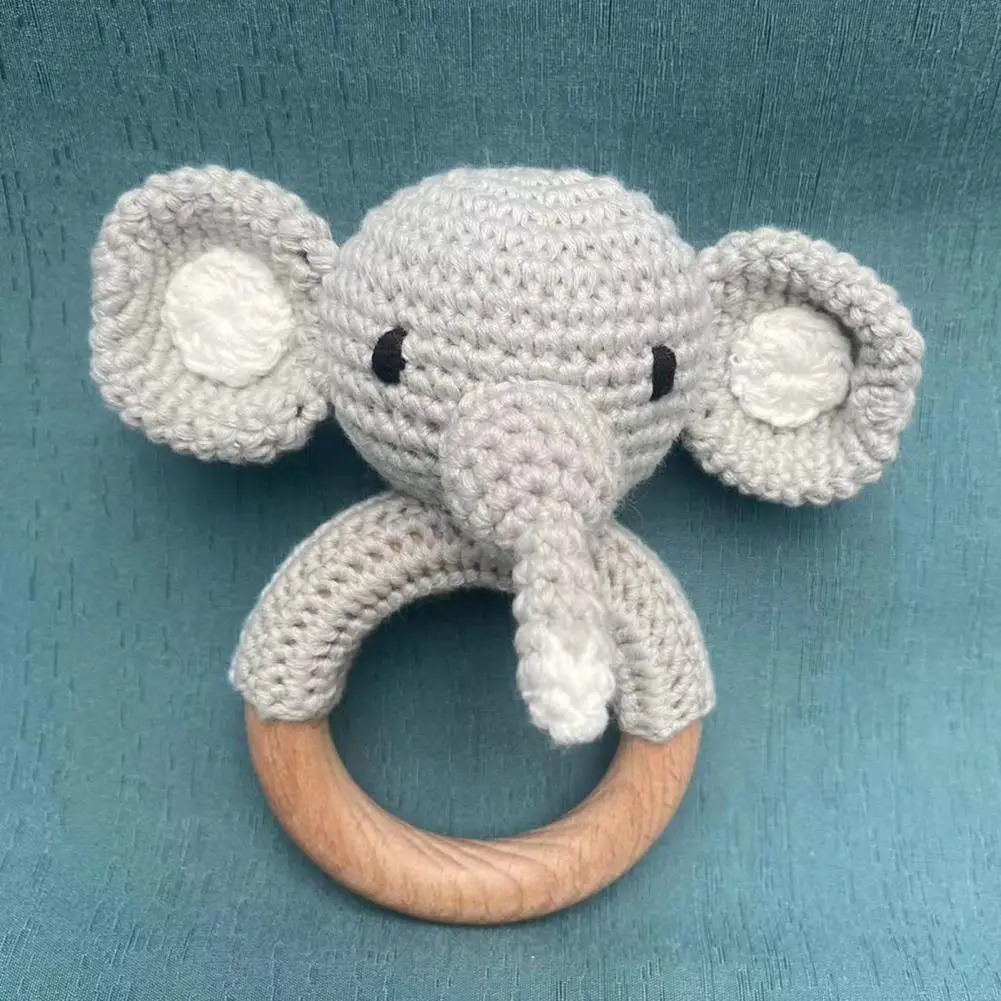 Hochet en crochet avec manche en bois pour bébé garçon et fille, jouet mignon de dessin animé avec du beurre