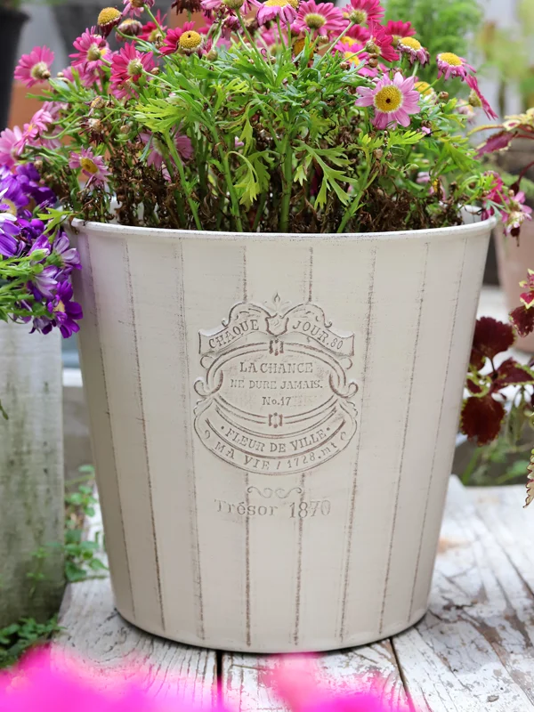 

Aesthetic Garden Vintage Sle Vertical Striped Letter Flower Buet Synthetic Resin round Flower Pot Home Decorative Acco...