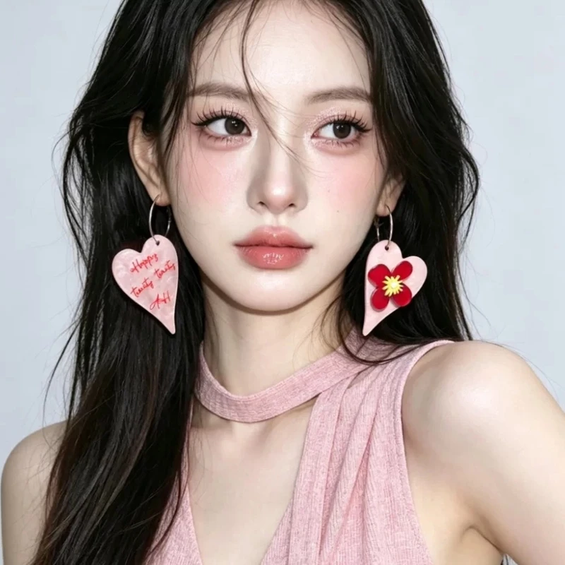 G92D Y2K Boucles d'oreilles pendantes en forme cœur avec pièces dépareillées pour tenue décontractée