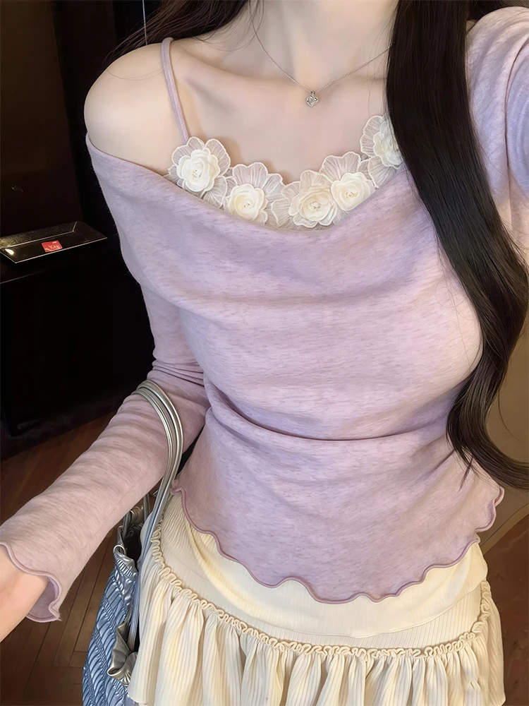 

Фиолетовая футболка с цветочным принтом для женщин, весенняя модная новинка, имитация двухслойного дизайна, с кружевными вставками, приталенная, с длинным рукавом