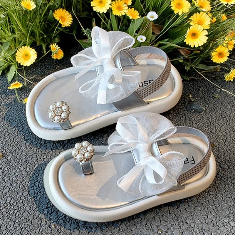 Girls Lace Thong Sandals 2025 Summer Flat Sole Princess Casual Shoes Bow Silver Soft Leather Breathable Toddler Outdoor Sandals