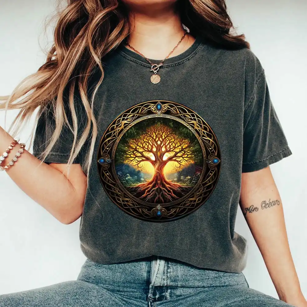 

Винтажная женская футболка Yggdrasil Tree of Life Dark Academia Norse Viking Pagan Graphic Tee с круглым вырезом унисекс Y2K Топ уличная одежда