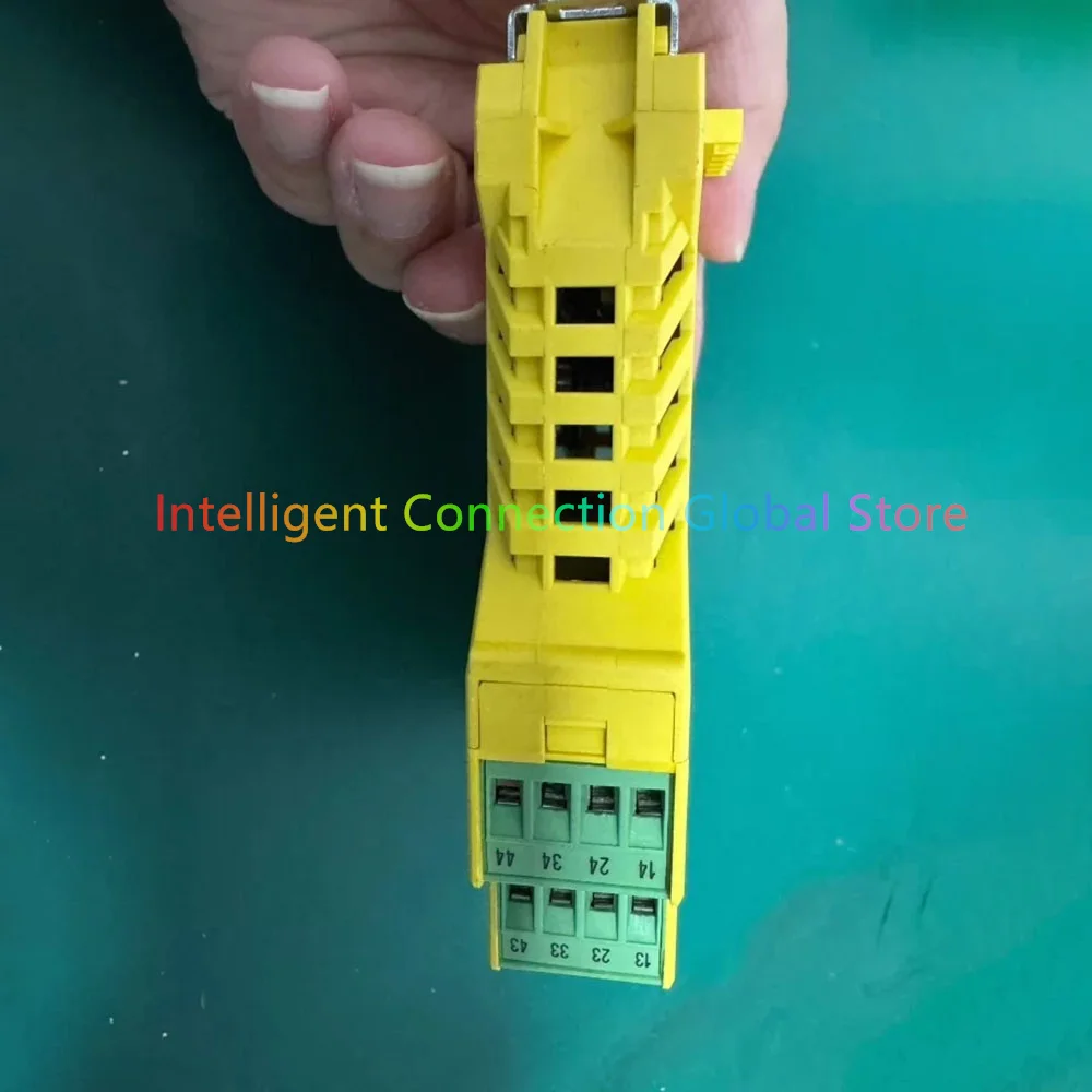 High Reliability Safety Relay PSR-SCP-24DC/TS/SDOR4/4x1