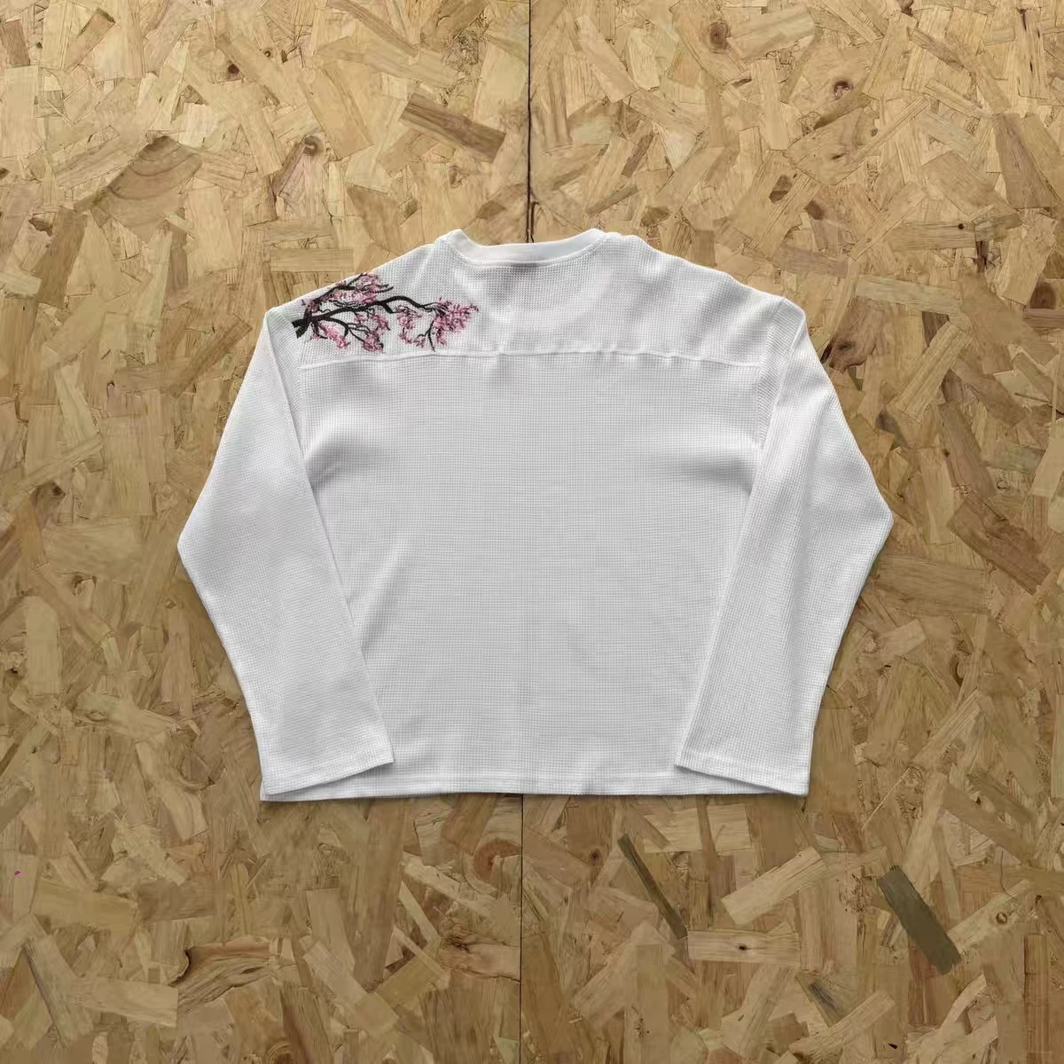 

Embroidery Sakura Derschutze Blossom Waffle Long Sleeve Men And Women T-shirt Fashion 2000s American Vintage Loose Casual Tops