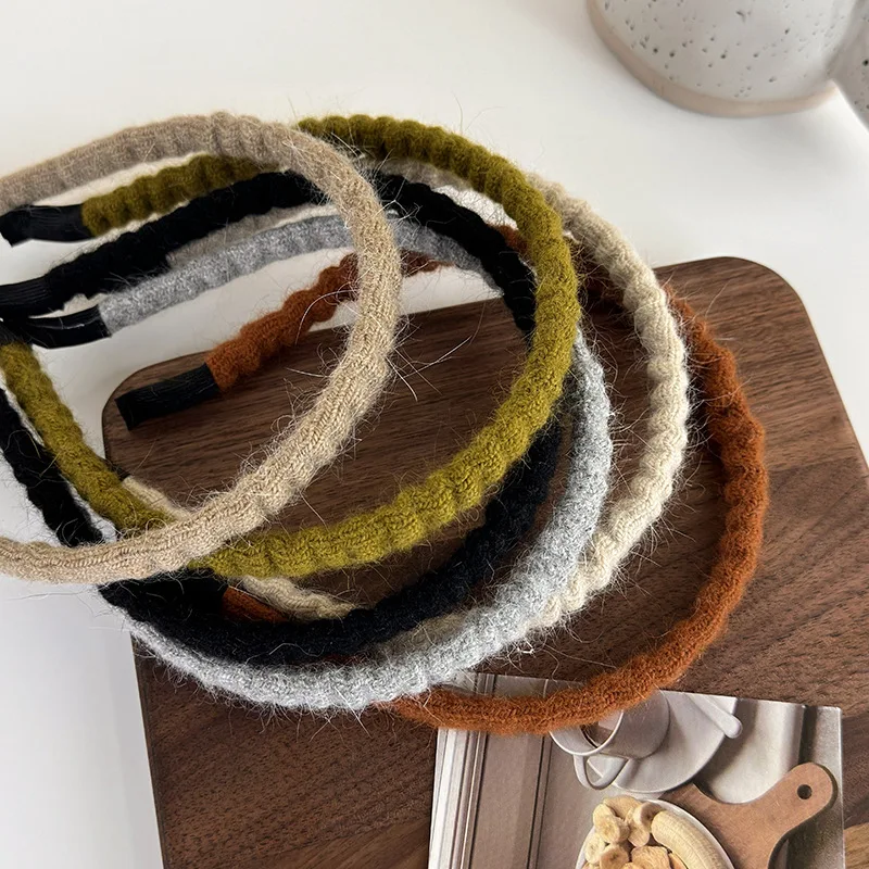 Retro Autumn Winter Wool Knitting Headbands Fashion Plush Elastic Hair Bands For Woman Girls Simple Sweet Temperament Hair Hoop