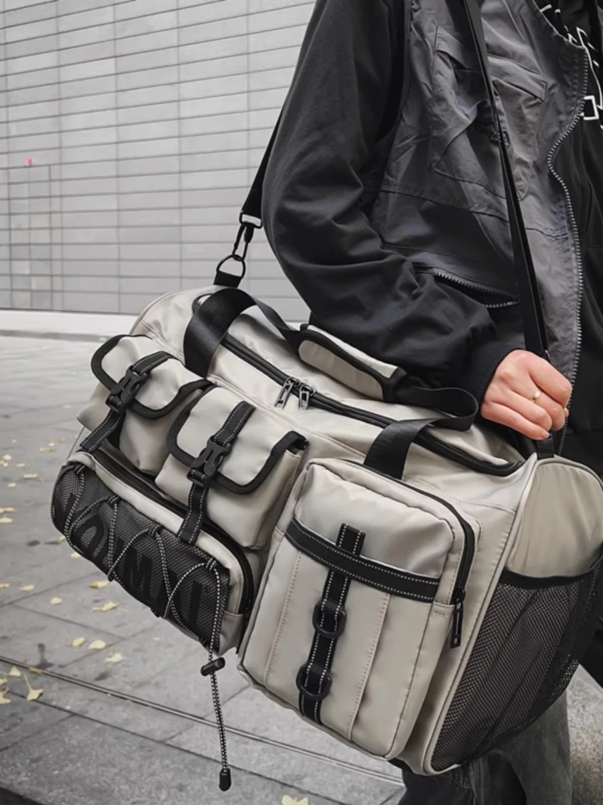 sac-de-sport-multifonctionnel-de-grande-capacite-pour-hommes-et-femmes-sac-de-voyage-a-main-separe-pour-articles-secs-et-humides-pour-les-voyages-d'affaires