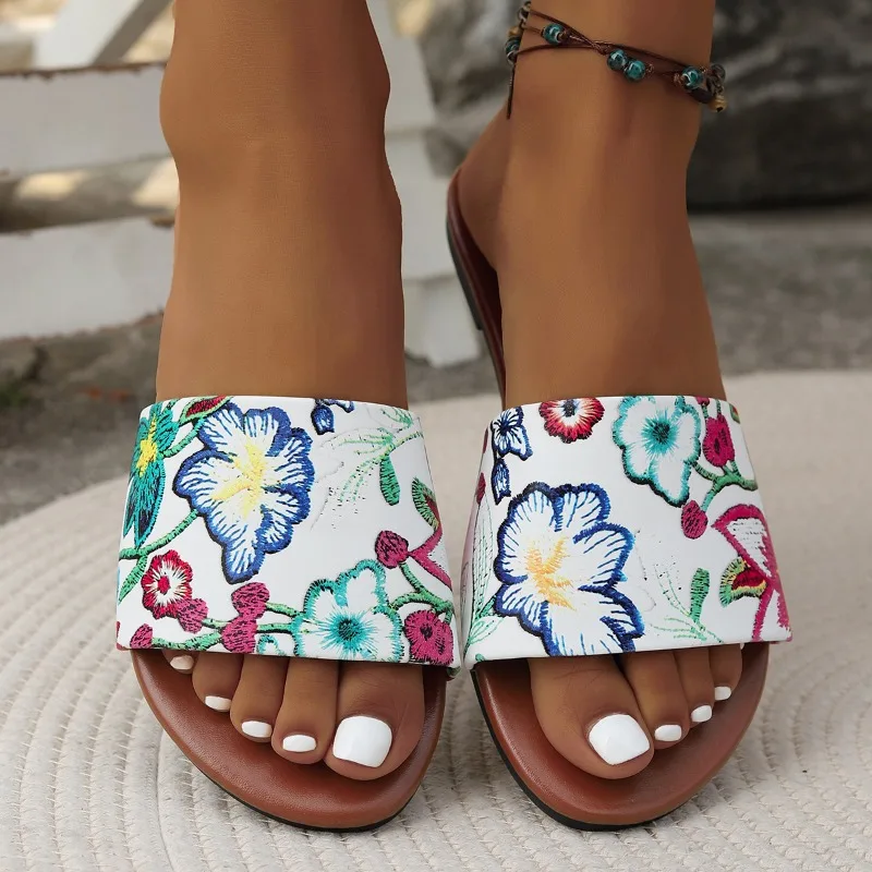 

2025 New Women Slippers Flats Platform Dress Shoes Open Toe Sandals Summer New Designer Slides Femme