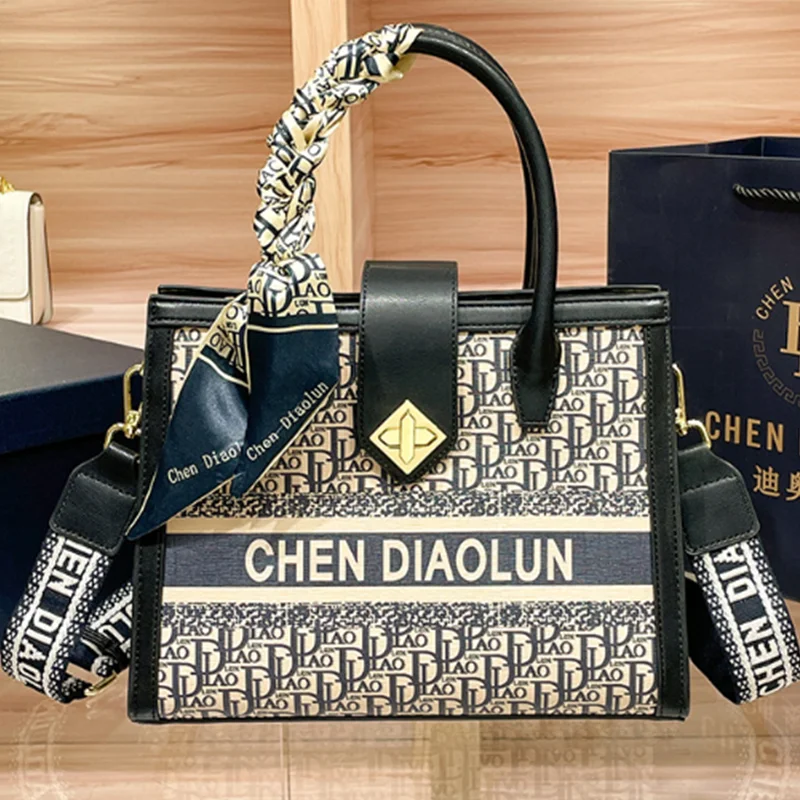 

Embroidery New Diana Bag Women's Bag 2024 New Fashion Light Luxury Bag Temperament Shoulder Bag