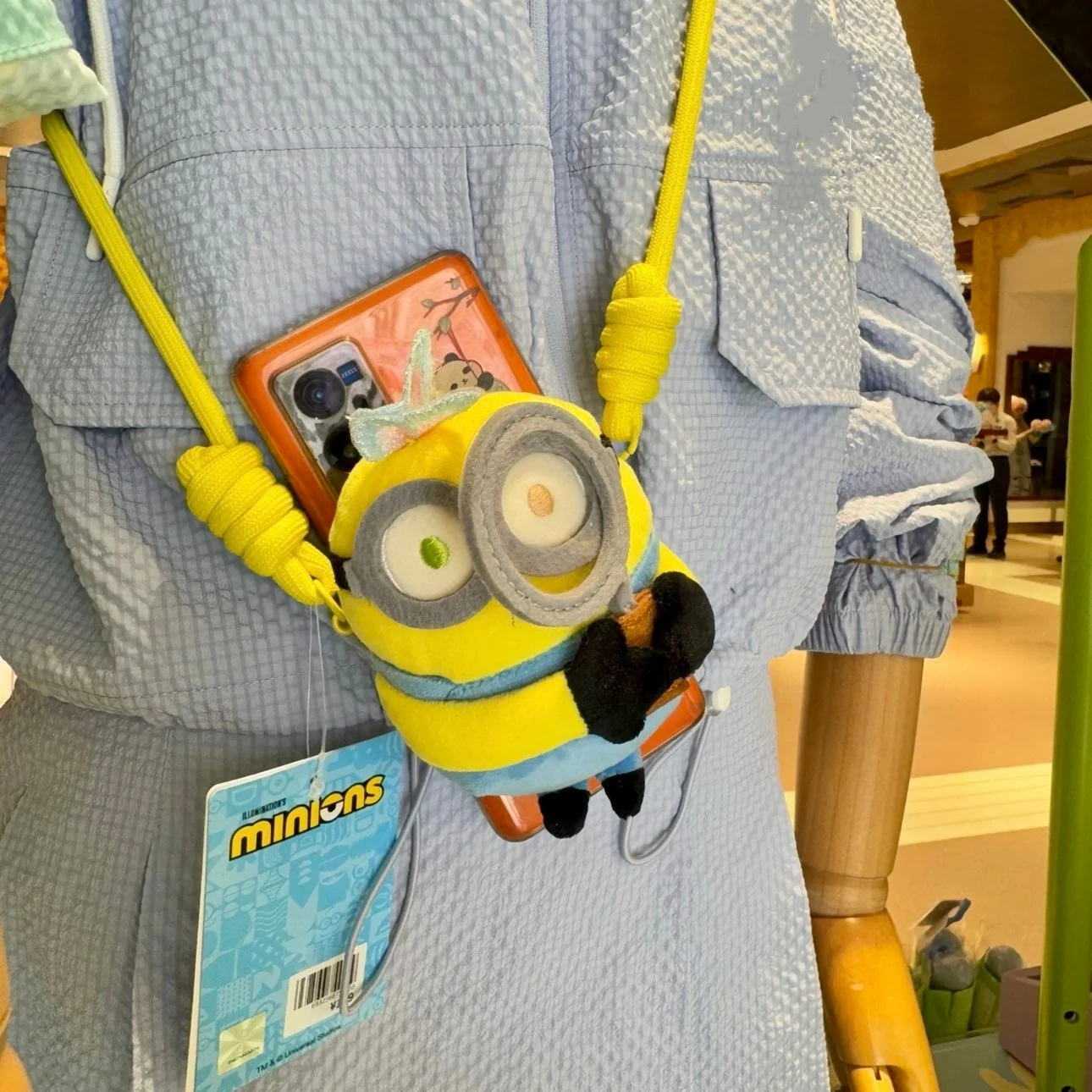 

Universal Studios Minion Bob Plush Doll featuring a Phone Back Clip Crossbody Phone Holder - Souvenir Gift
