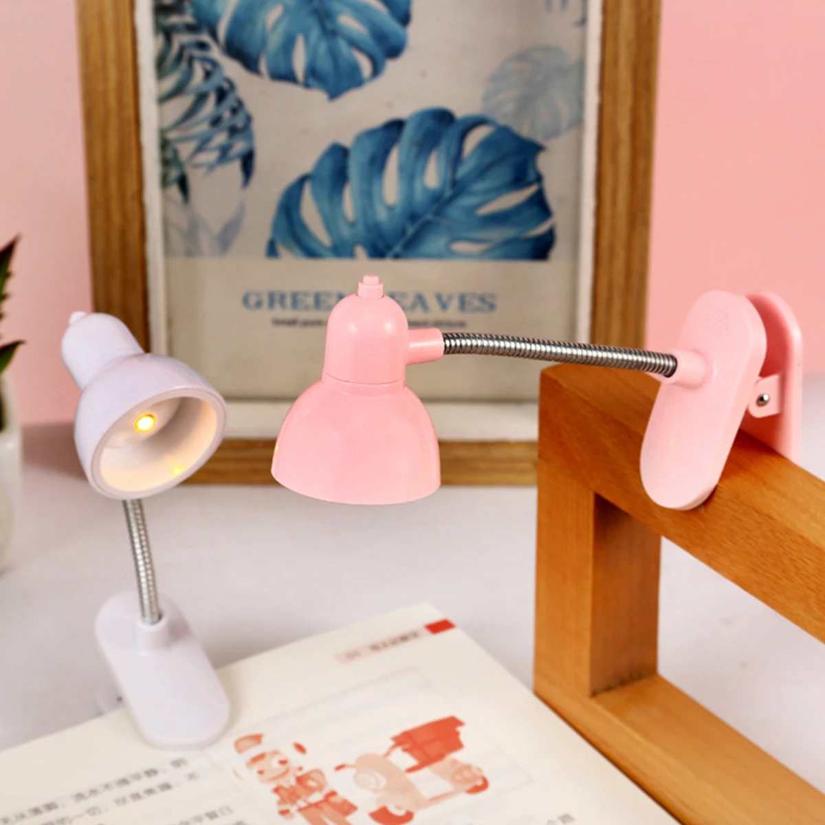 Mini Led Book Light Lamp Clip-On Desk Lamp Flexible Arm With Battery Power Warm White 3000K Led Light Portable Small Lamps