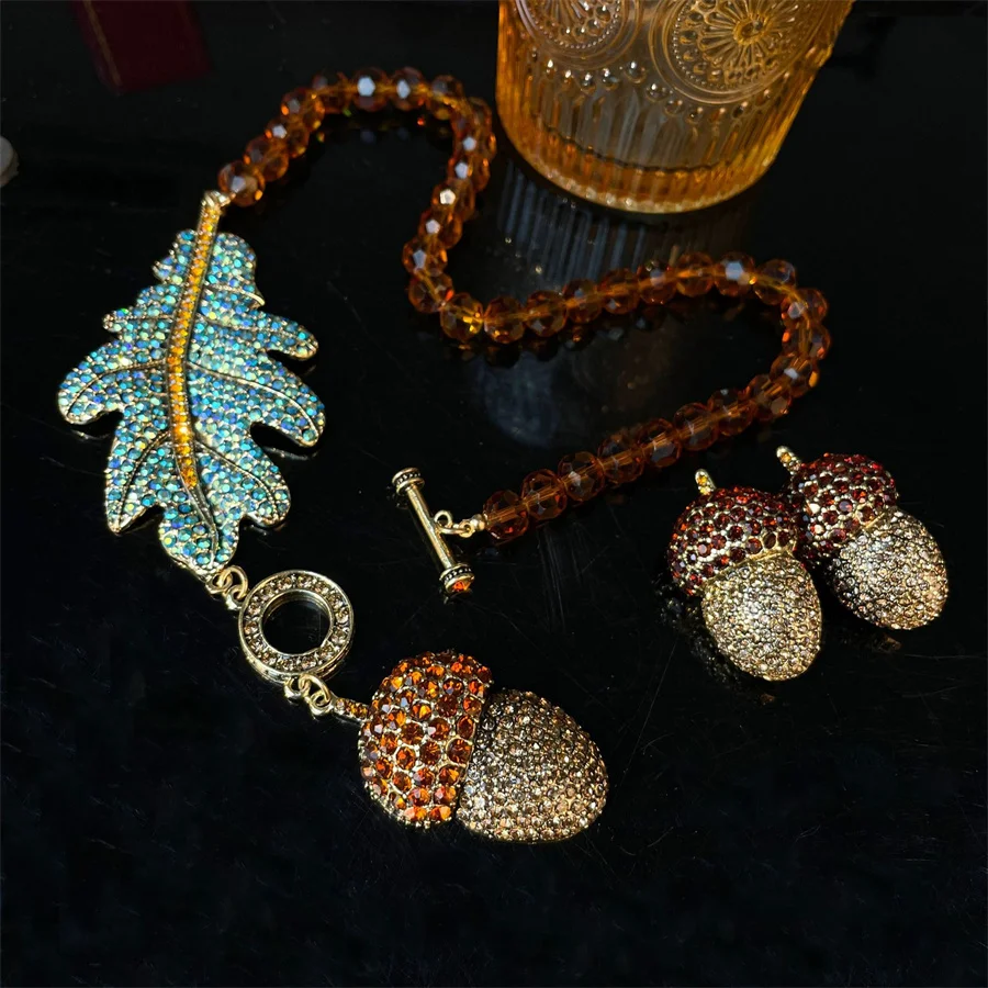 FYUAN Vintage Leaf Crystal Necklaces for Women Geometric Rhinestones Pinecones Pendant Necklaces Party Jewelry