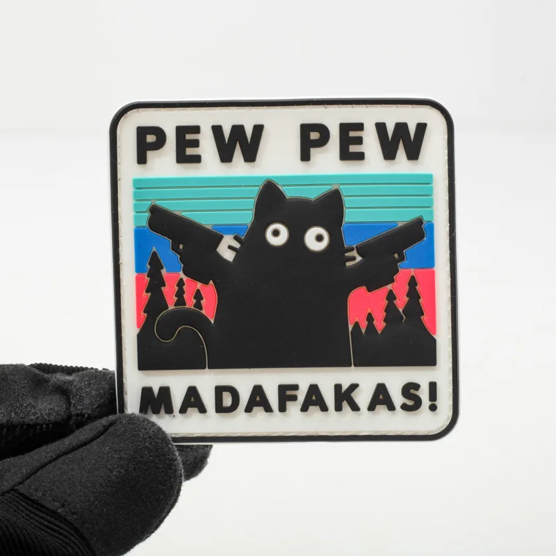 PEW PEW MADAFAKAS Pew Cat Funny Patch PVC Morale Badge Military Double Spear Black Cat Backpack Stickers Hook&Loop Patch